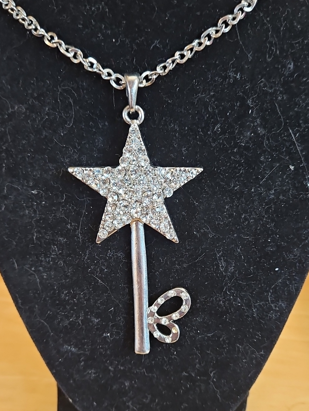 Sparkling Star Key Pendant Necklace - Silver Rhinestones